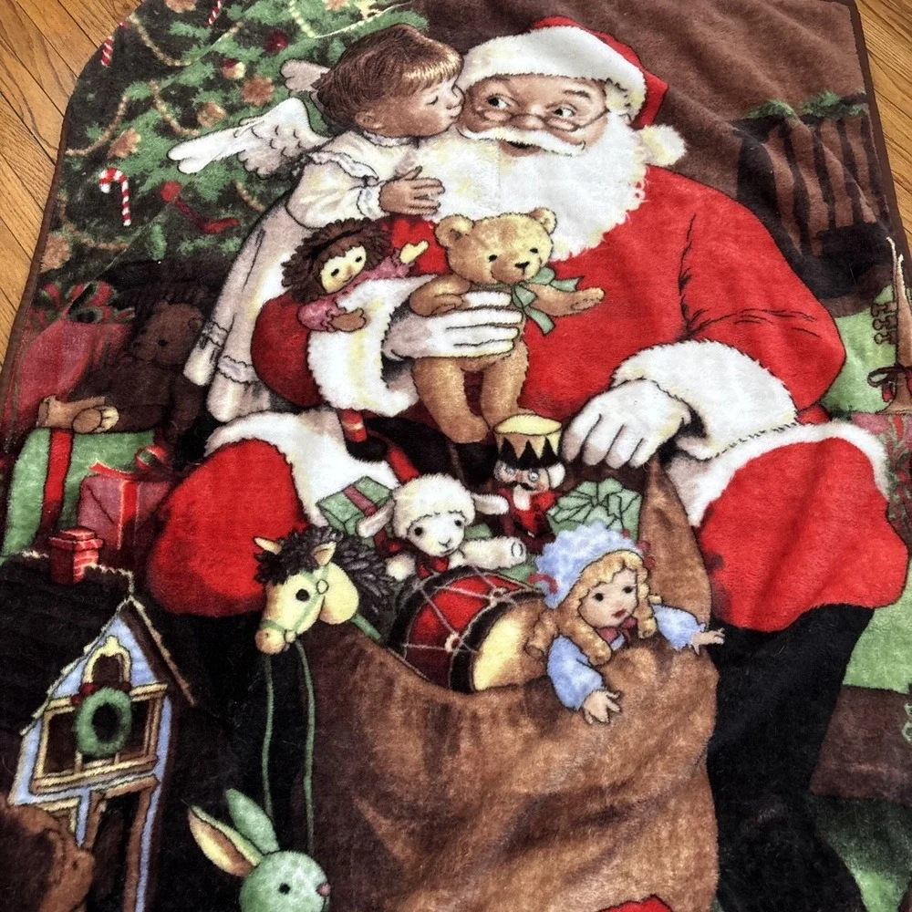 VTG‎ Christmas Blanket Fleece Throw Safdie And Co Girl Kissing Santa 46